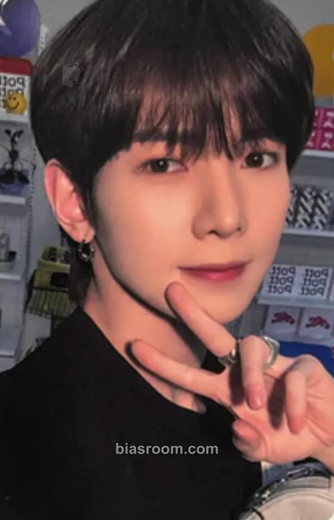 Yeosang POTT × ATEEZ Photocard - ATEEZ - ATEEZ K-pop photocard