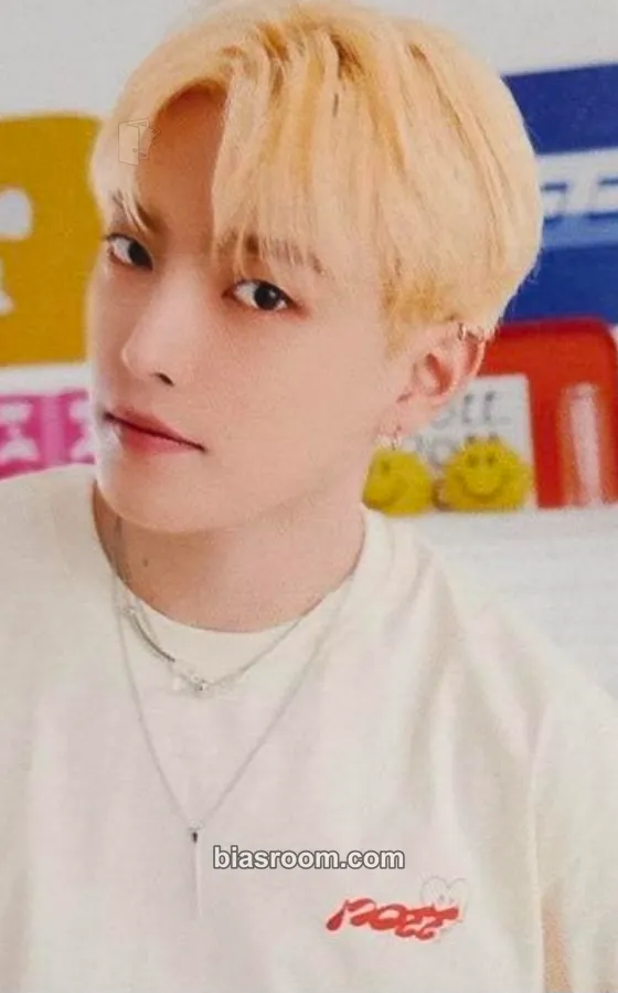 Hongjoong POTT × ATEEZ Photocard - ATEEZ - ATEEZ K-pop photocard