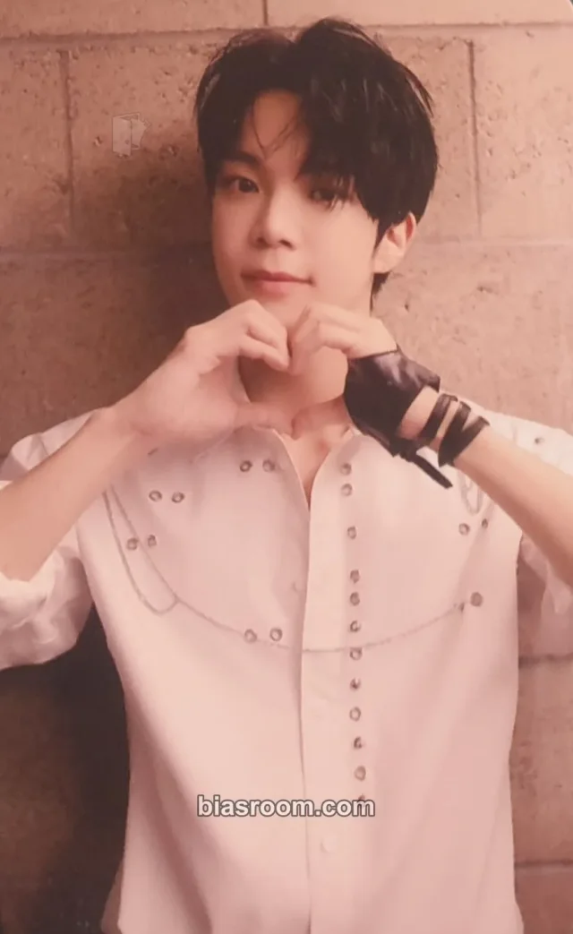 VERIVERY - Dongheon - Face You Album mymusictaste (mmt) purchase benefit round 1