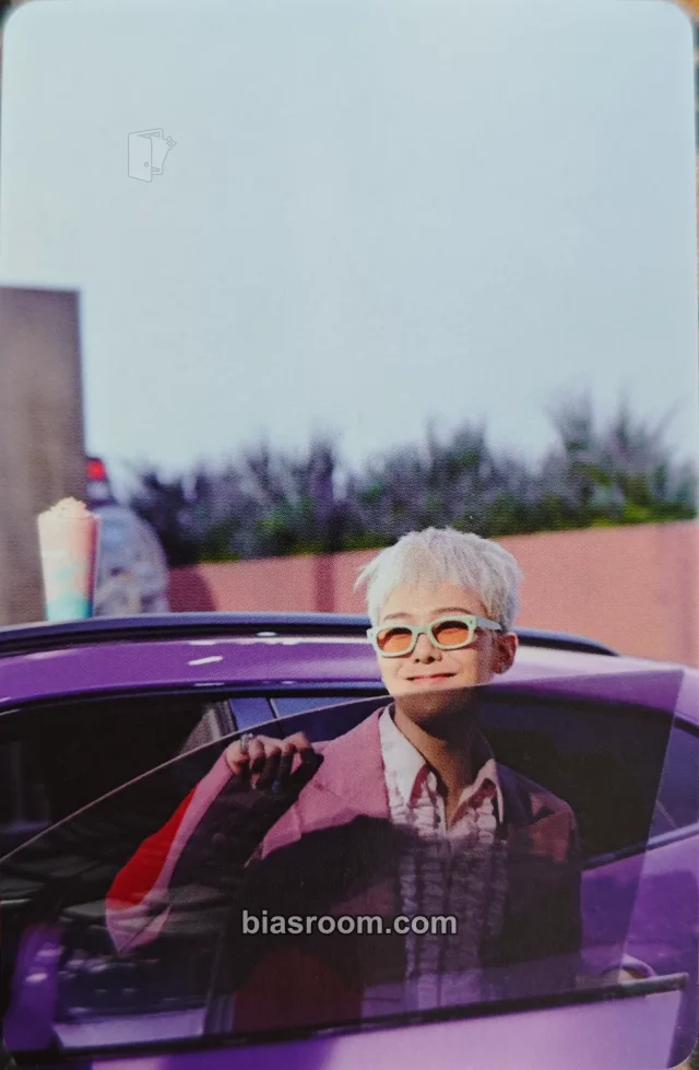 G-Dragon - G-Dragon - The Venti Other merch photocard random photocard