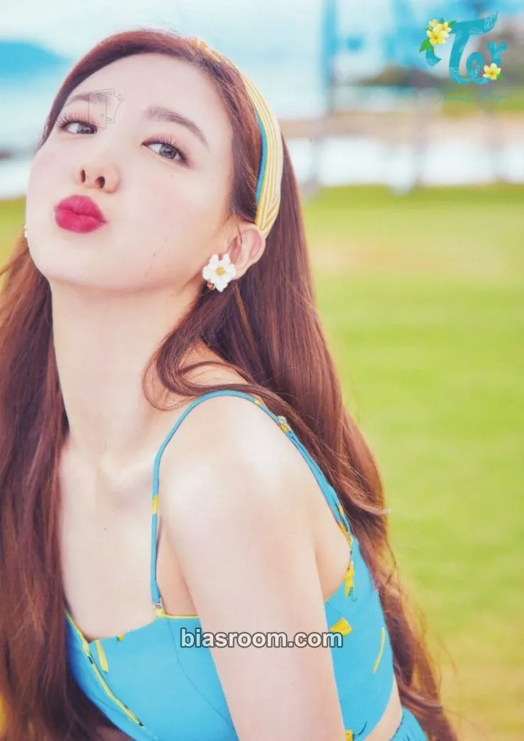 Nayeon Twaii’s Shop Pop-Up Store Photocard - TWICE - TWICE K-pop photocard