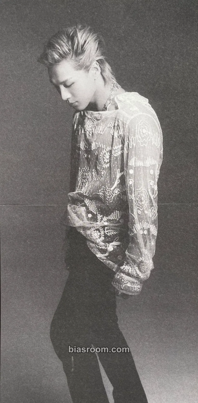 Taeyang Down to Earth (Taeyang Solo) Photocard - BIGBANG - BIGBANG K-pop photocard