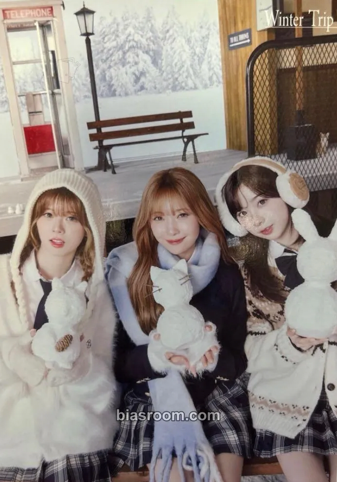 NiziU JYP JAPAN POPUP STORE 2025 “winter trip” Photocard - NiziU - NiziU K-pop photocard