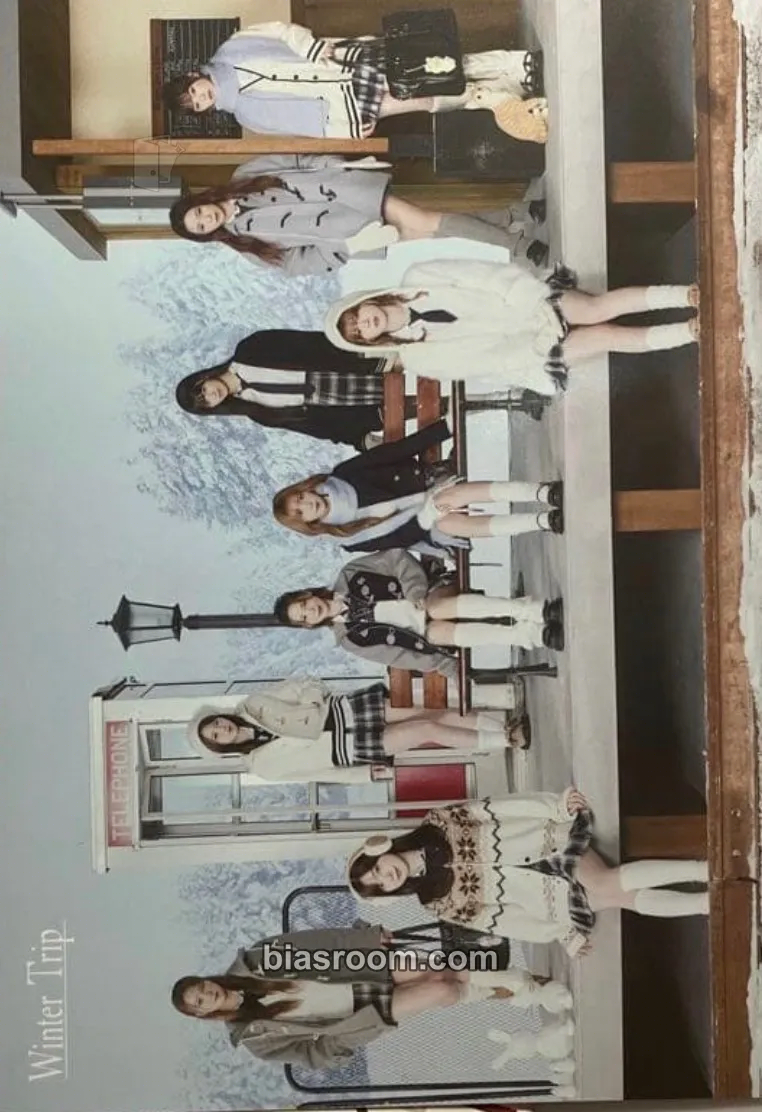 NiziU JYP JAPAN POPUP STORE 2025 “winter trip” Photocard - NiziU - NiziU K-pop photocard