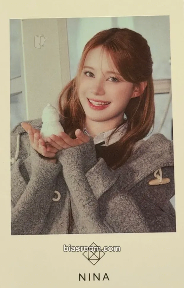 Nina NiziU JYP JAPAN POPUP STORE 2025 “winter trip” Photocard - NiziU - NiziU K-pop photocard