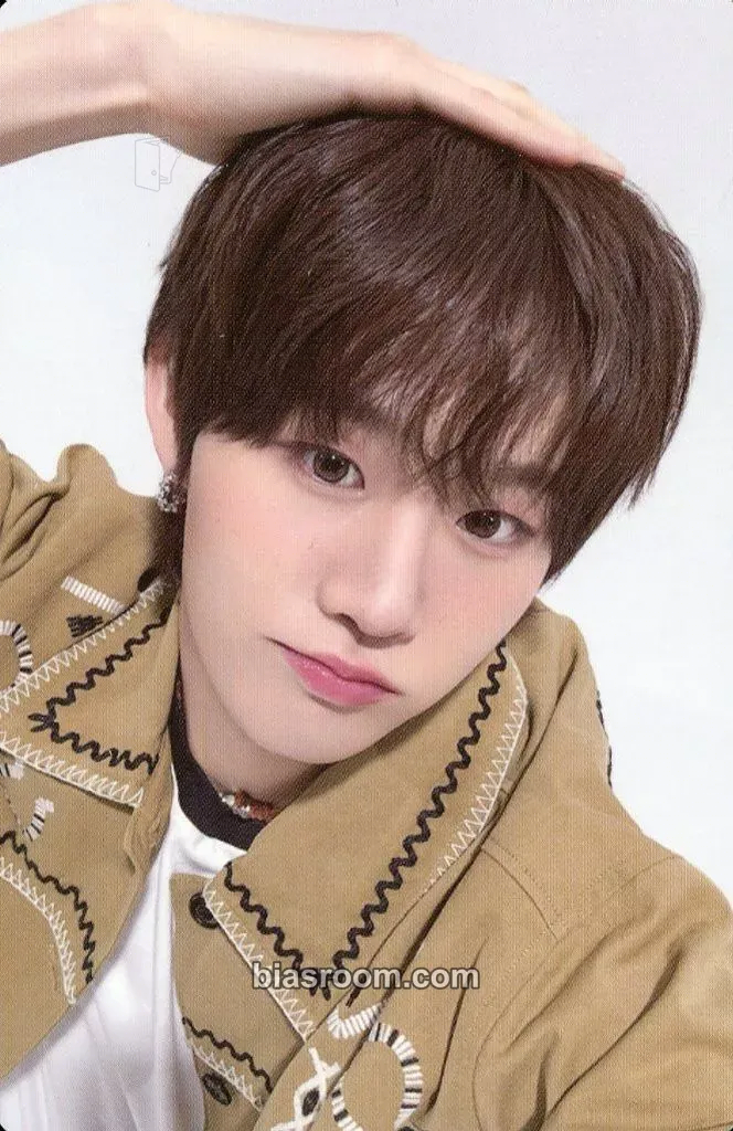Ji Yunseo HOT MESS Photocard - EVNNE - EVNNE K-pop photocard