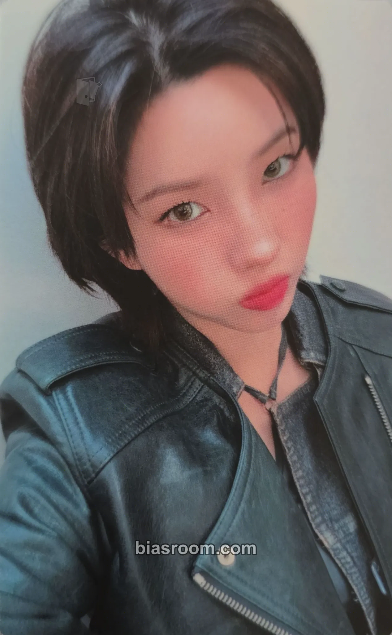 Soyeon CHIC Magazine Photocard - i-dle - i-dle K-pop photocard