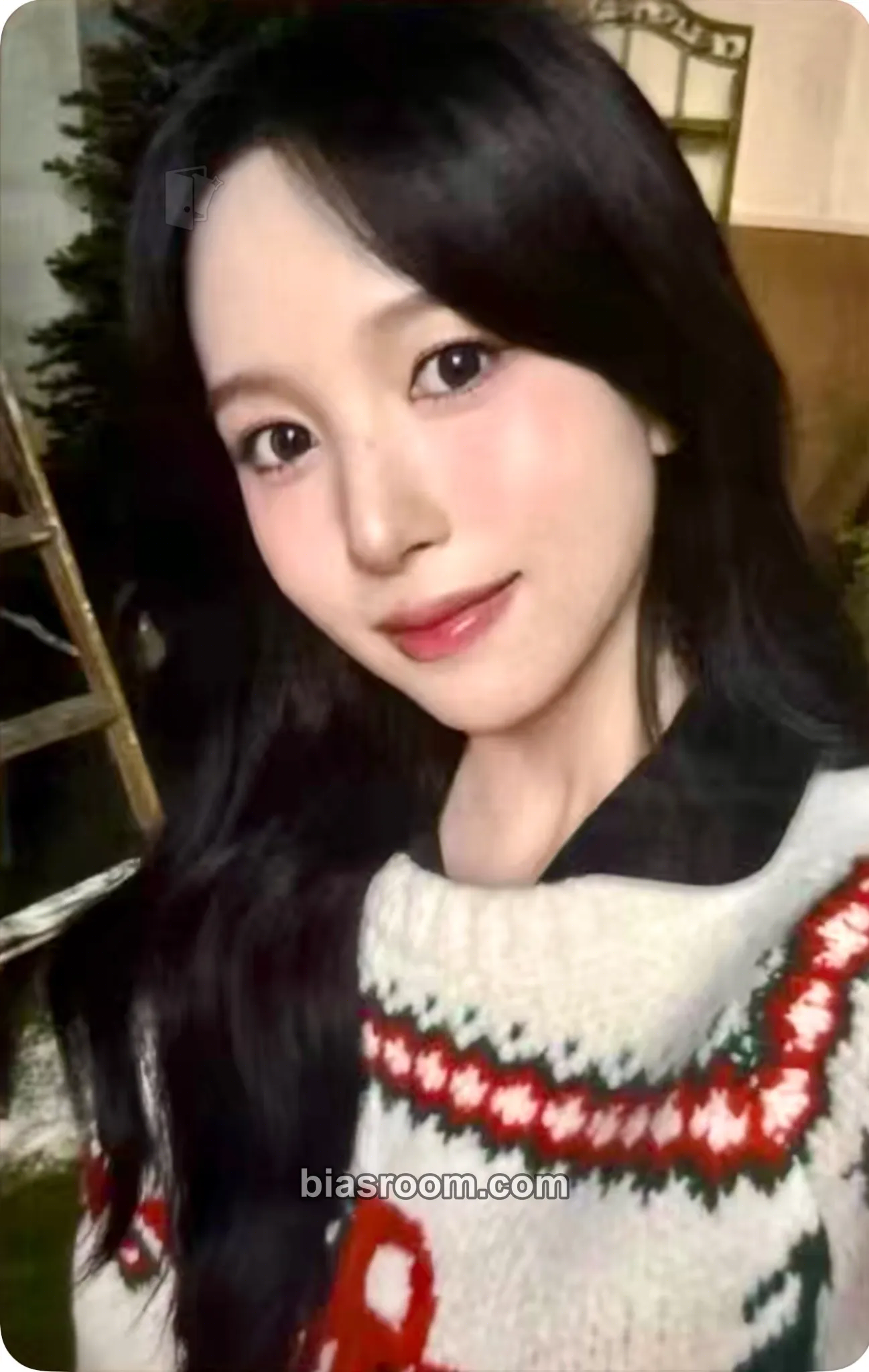 Mina 2025 JYP JAPAN POP-UP "Holiday Morning" Photocard - TWICE - TWICE K-pop photocard