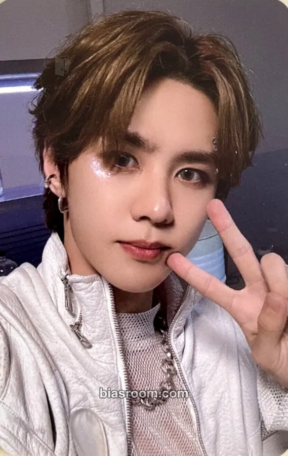 Kun Phantom MD Photocard - WayV - WayV K-pop photocard