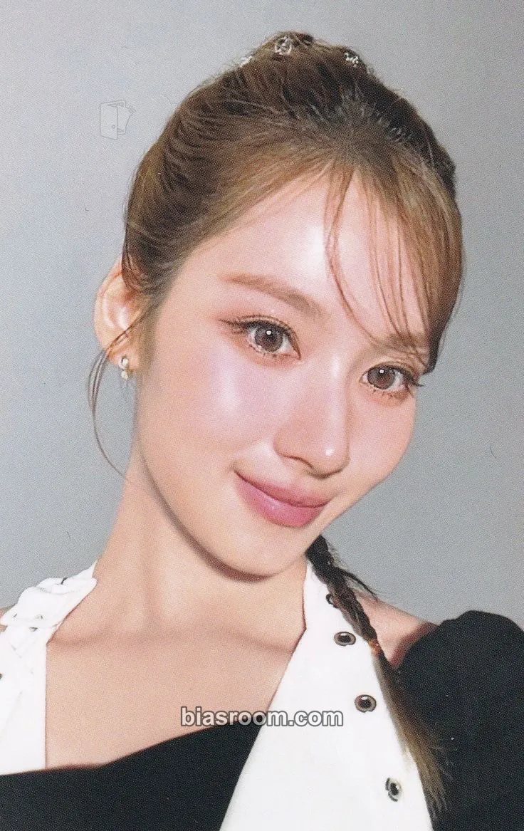 Sana MISAMO Japan Dome Tour 2024 ‘HAUTE COUTURE’ Photocard - TWICE - TWICE K-pop photocard