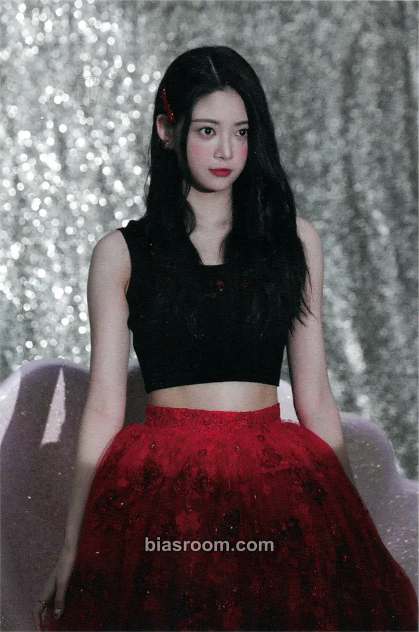 Hong Eunchae ANTIFRAGILE Photocard - LE SSERAFIM - LE SSERAFIM K-pop photocard