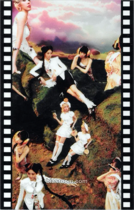 CRAZY Photocard - LE SSERAFIM - LE SSERAFIM K-pop photocard
