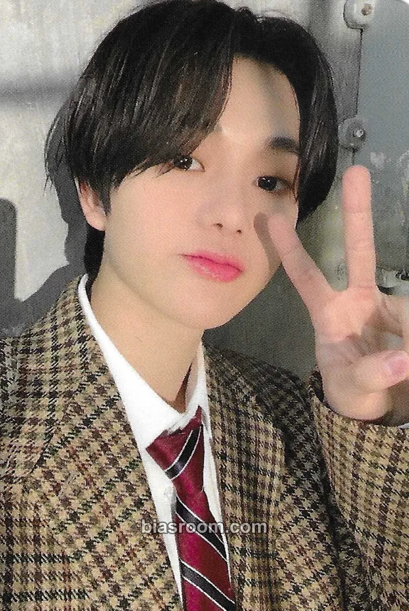 Hyunsoo LOVE NEVER DIES Photocard - TNX - TNX K-pop photocard