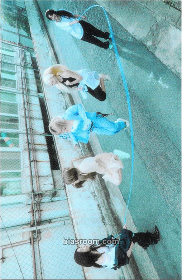 CRAZY Photocard - LE SSERAFIM - LE SSERAFIM K-pop photocard