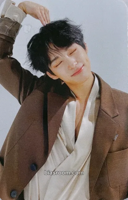 Chan VOICE: The Future Is Now Photocard - VICTON - VICTON K-pop photocard