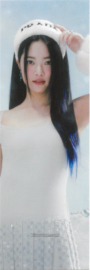 Hong Eunchae ANTIFRAGILE Photocard - LE SSERAFIM - LE SSERAFIM K-pop photocard