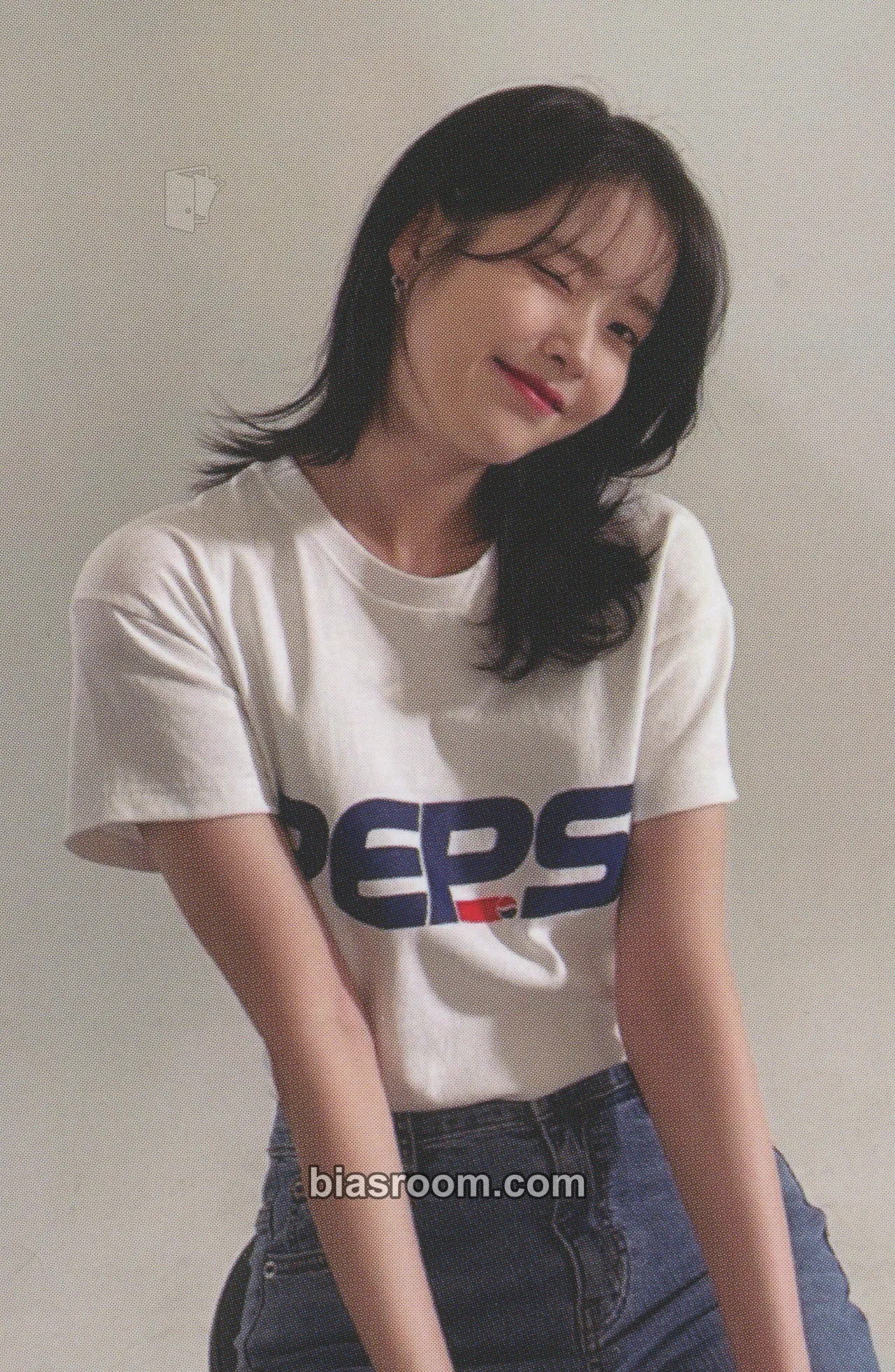 IU 5th UAENA Membership Kit Photocard - IU K-pop photocard
