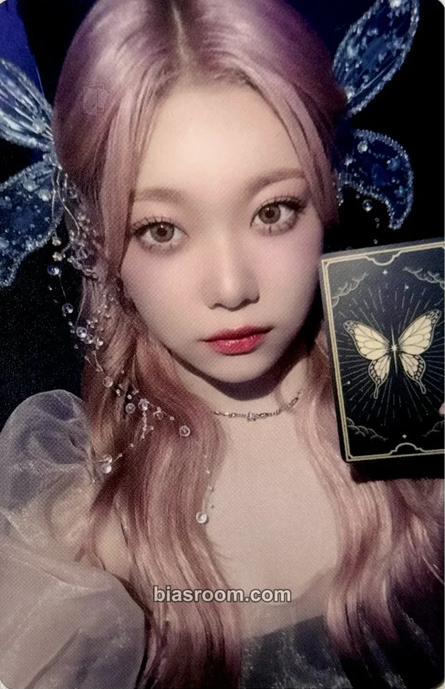 Billlie - Tsuki - Knock-on Effect: 1st Japanese Mini Album Album japanese album