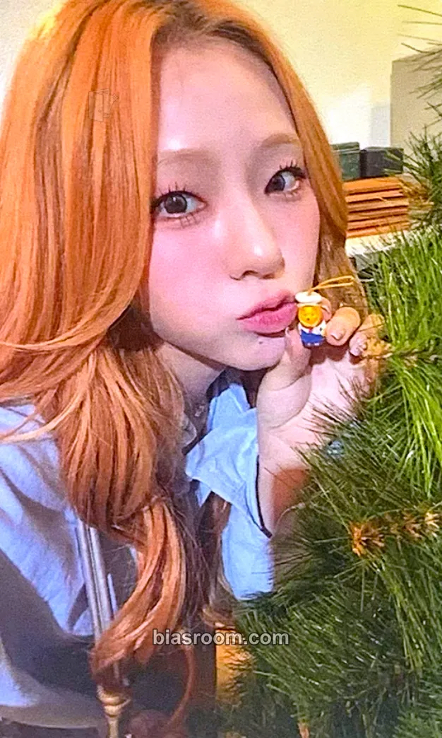 Chaerin Wild Cherry Photocard - ICHILLIN’ - ICHILLIN’ K-pop photocard
