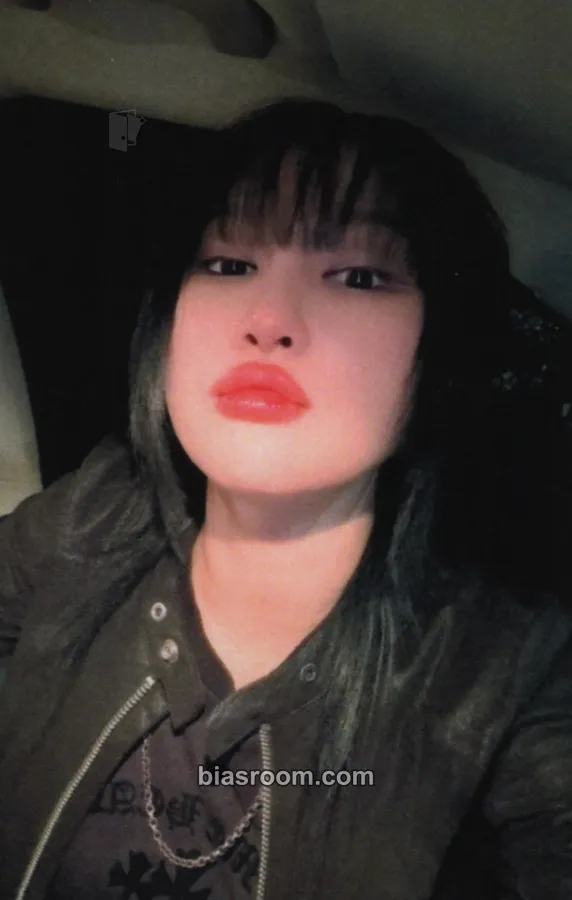 Siyeon We break, you awake. Photocard - ChRocktikal - ChRocktikal K-pop photocard