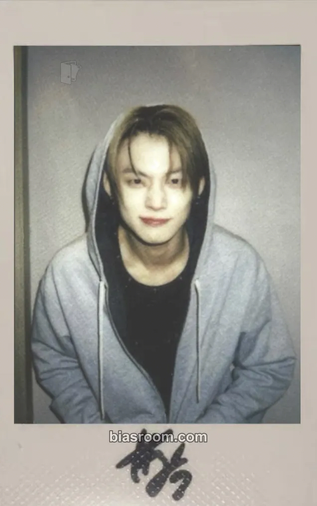 Yeonjun NO LABELS: PART 01 Photocard - TOMORROW X TOGETHER - TOMORROW X TOGETHER K-pop photocard