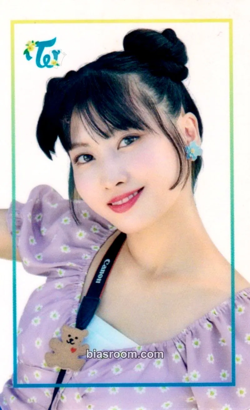 Momo Twaii’s Shop Pop-Up Store Photocard - TWICE - TWICE K-pop photocard