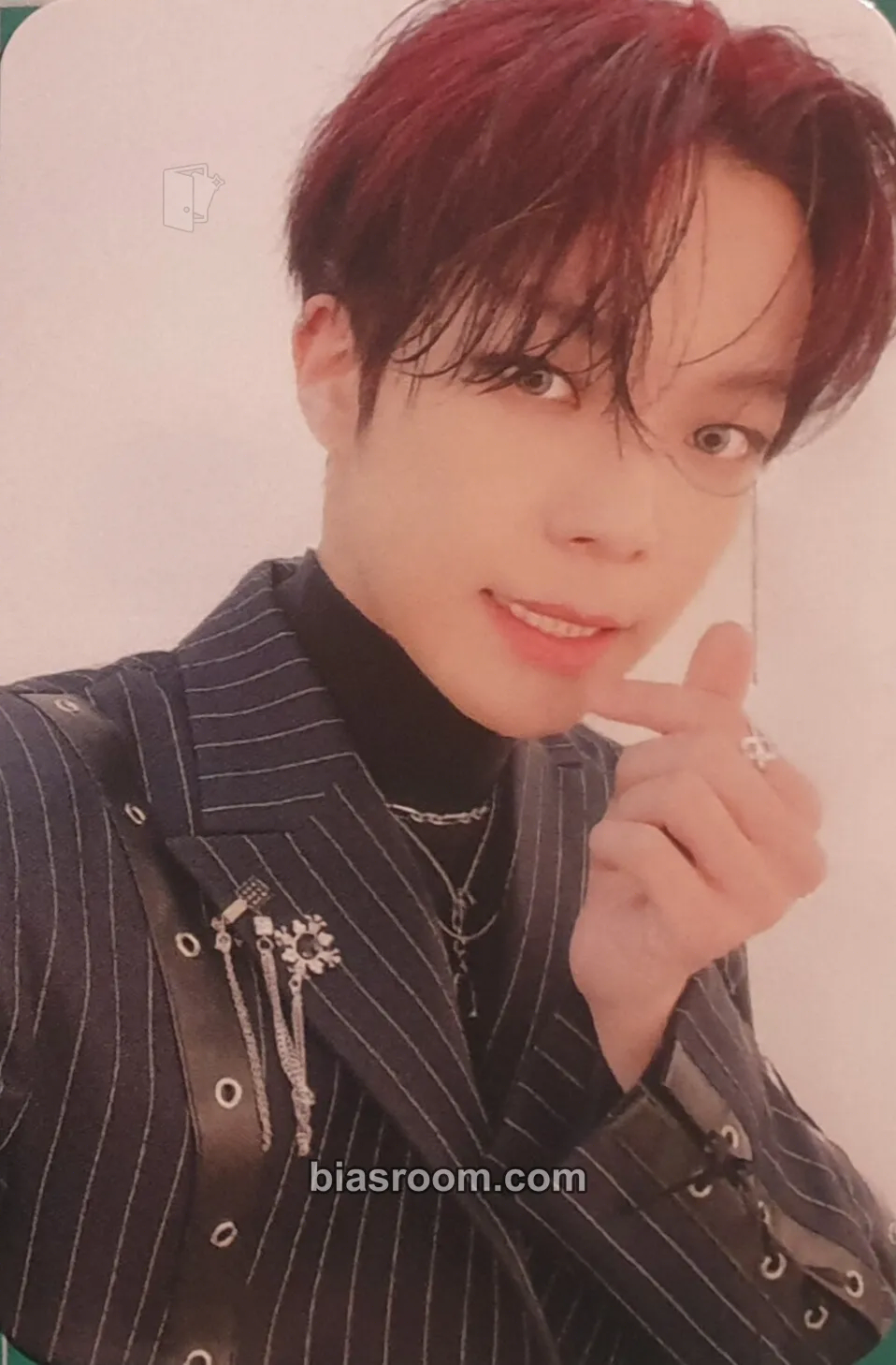 Dongheon Series 'O' Round 1 : Hall Photocard - VERIVERY - VERIVERY K-pop photocard