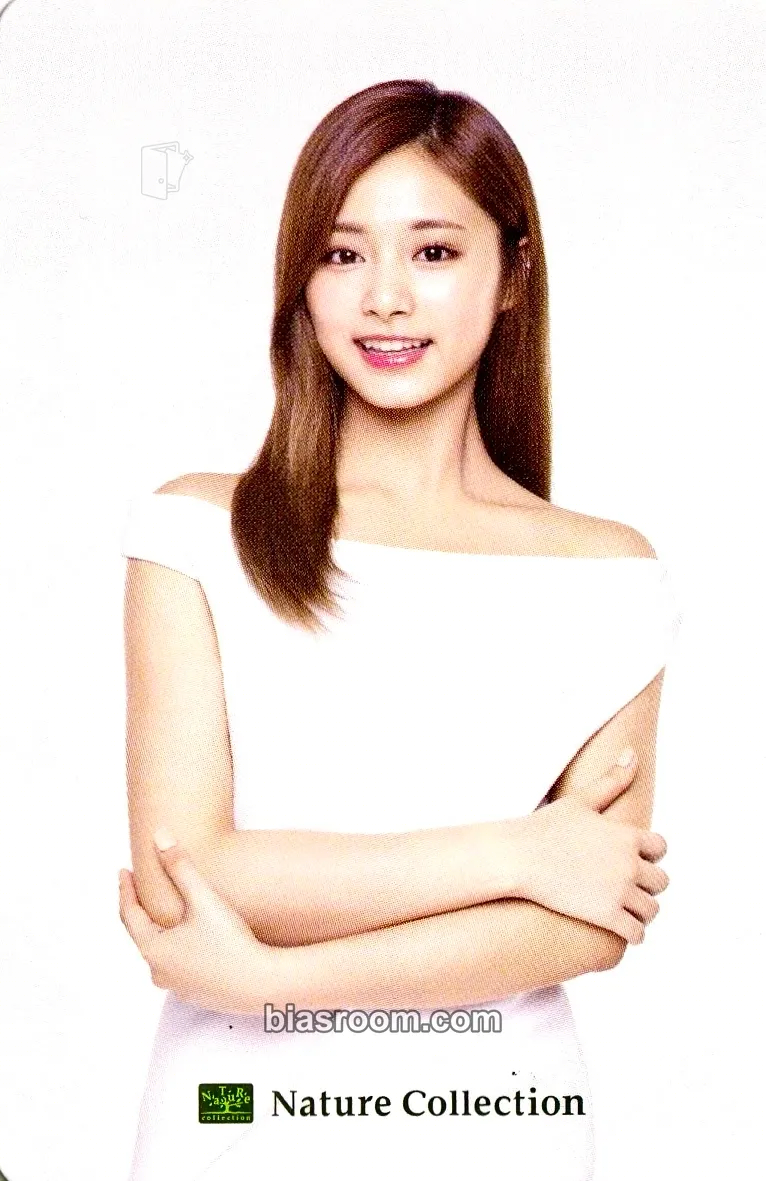 Tzuyu TWICE x Nature Collection Photocard - TWICE - TWICE K-pop photocard