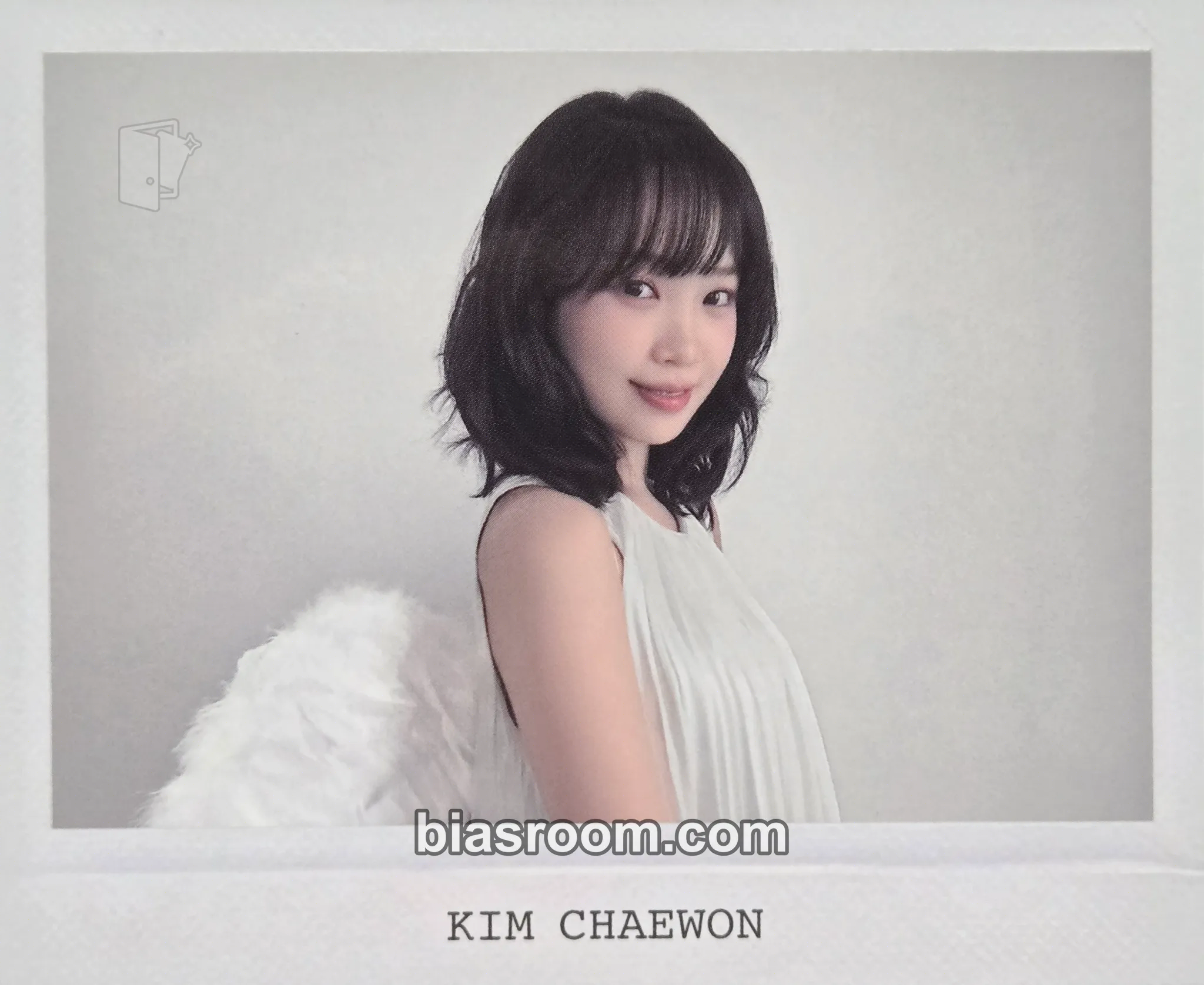 Kim Chaewon D'ICON Issue N°32 Photocard - LE SSERAFIM - LE SSERAFIM K-pop photocard