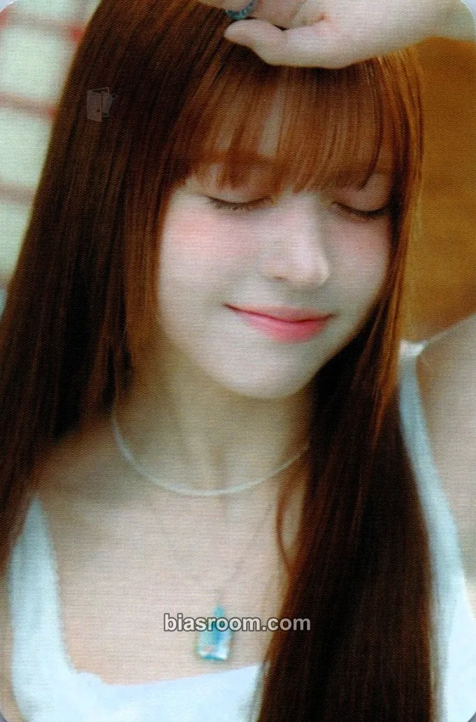 Lily NSWER VACATION Photocard - NMIXX - NMIXX K-pop photocard