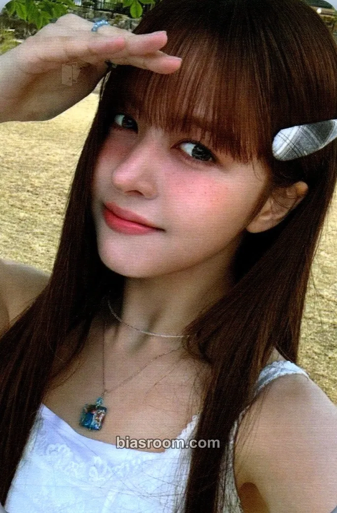 Lily NSWER VACATION Photocard - NMIXX - NMIXX K-pop photocard