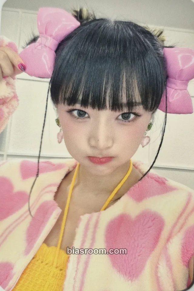 Yena - Yena - SMARTPHONE Album pob (pre-order benefit)