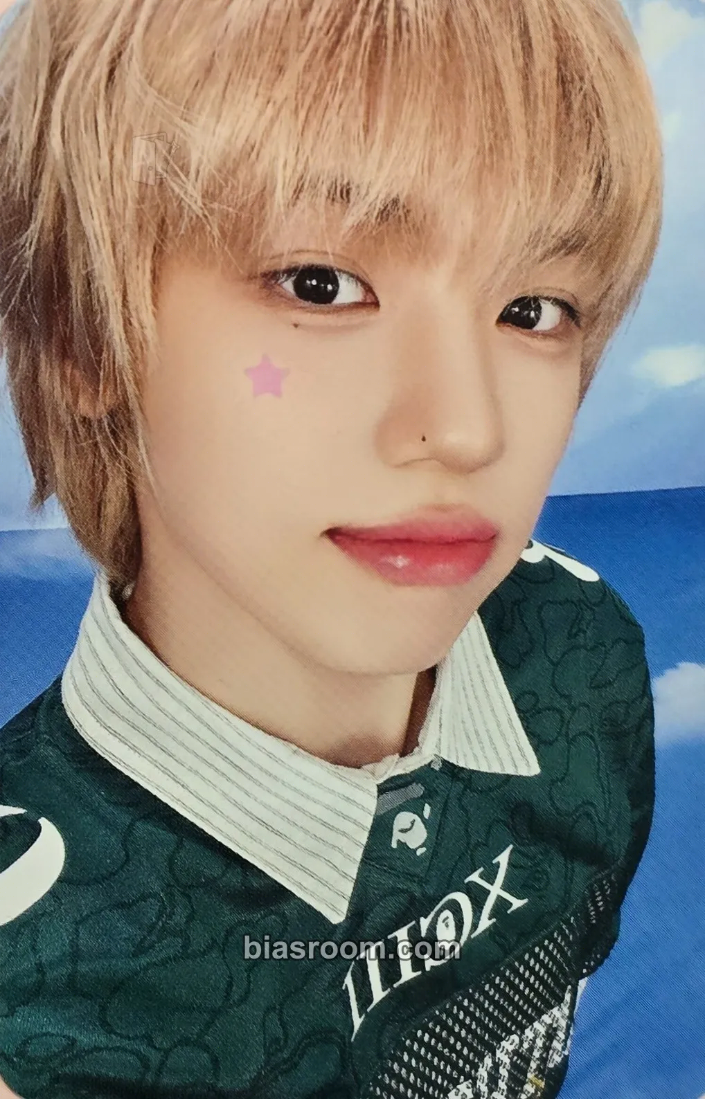 Seongmin 2026 SEASON GREETINGS <WE ARE CRAVITY CREW> Photocard - CRAVITY - CRAVITY K-pop photocard