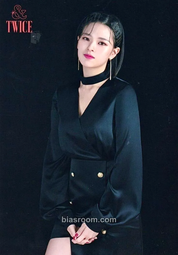 Jeongyeon &TWICE Photocard - TWICE - TWICE K-pop photocard