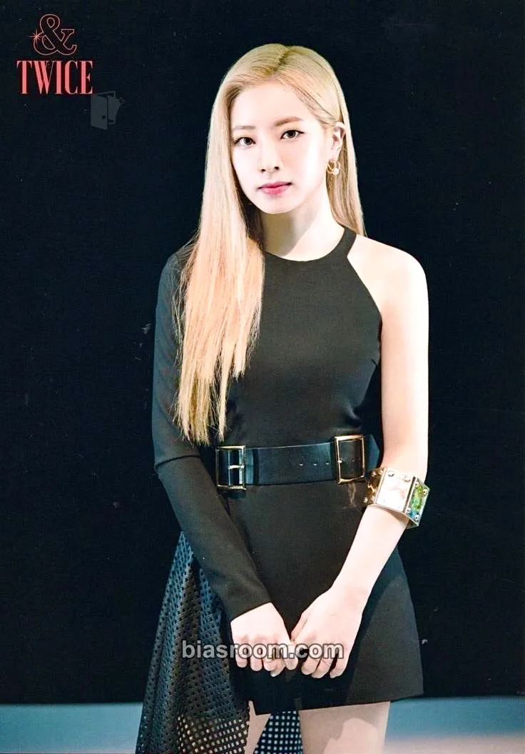 Dahyun &TWICE Photocard - TWICE - TWICE K-pop photocard