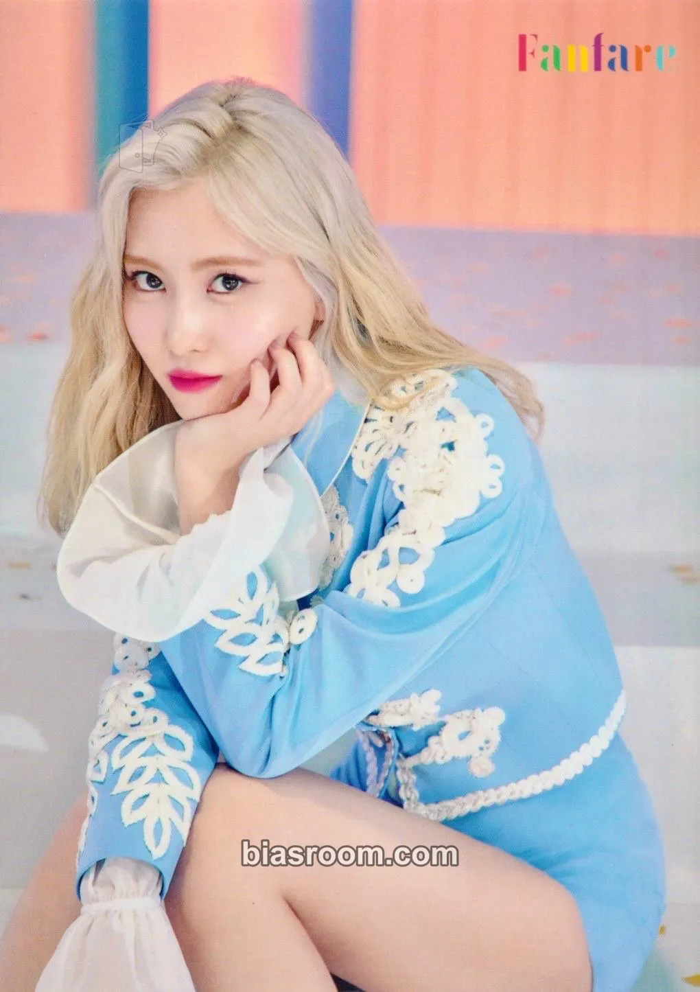 Momo Fanfare Photocard - TWICE - TWICE K-pop photocard