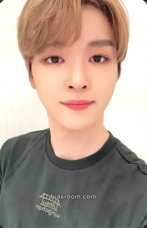 Sungchan 2023 NCT CCOMAZ GROCERY STORE POP-UP Photocard - NCT - NCT K-pop photocard