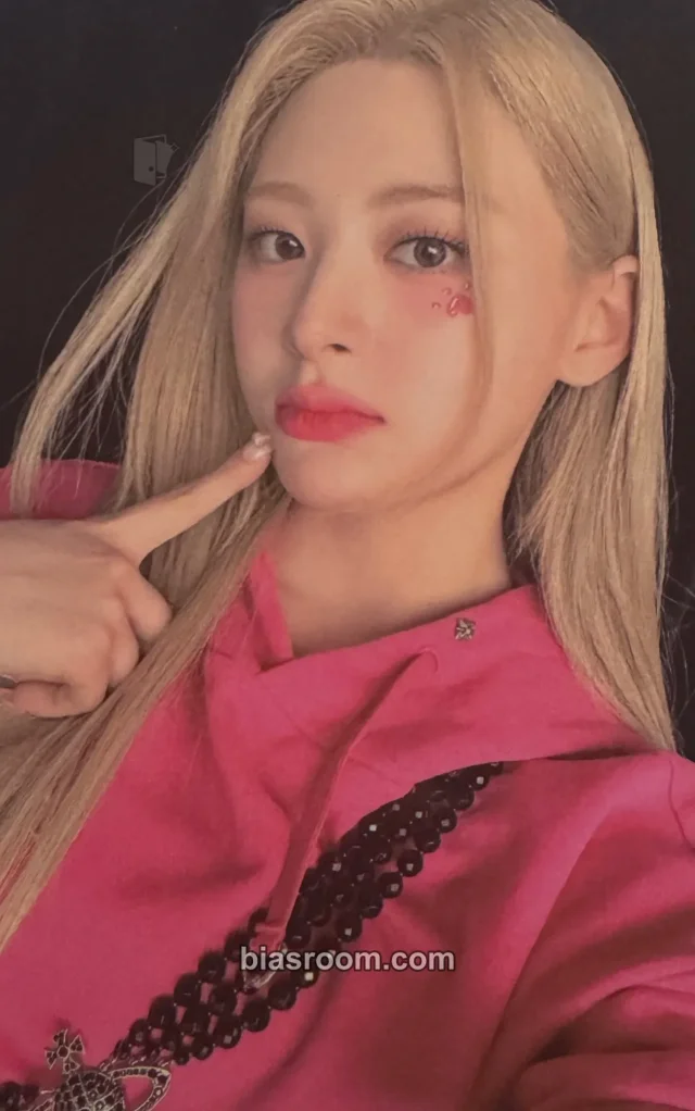 STAYC - Seeun - Teddy Bear Album album photocard fun version