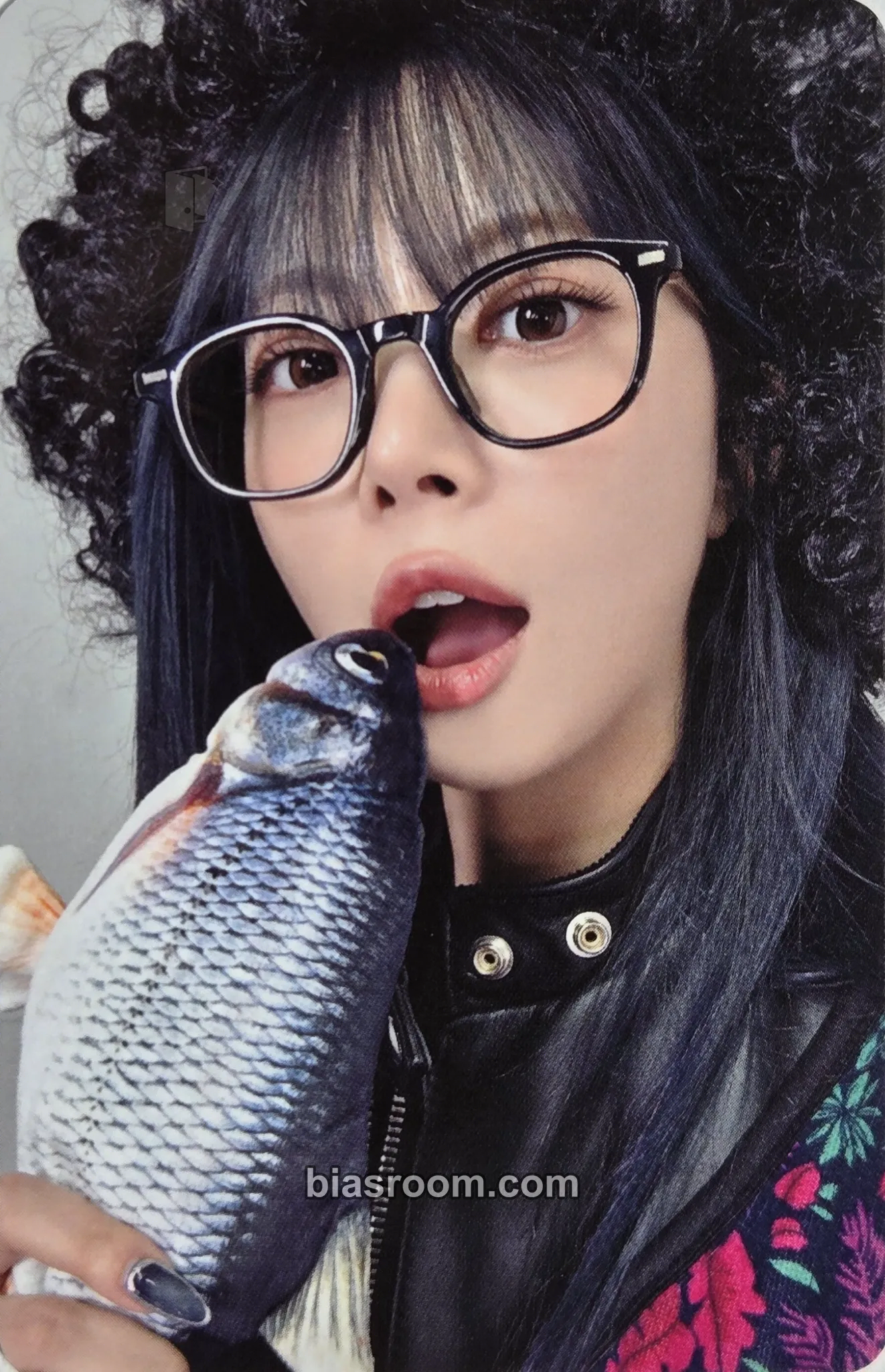 Hong Eunchae D'ICON Issue N°32 Photocard - LE SSERAFIM - LE SSERAFIM K-pop photocard