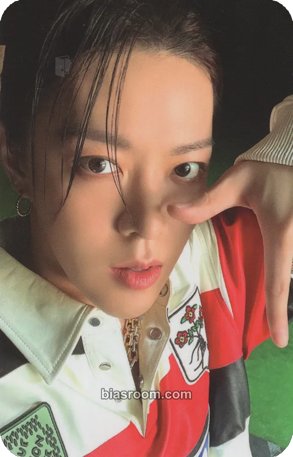 Yuta WALK MD Photocard - NCT 127 - NCT 127 K-pop photocard