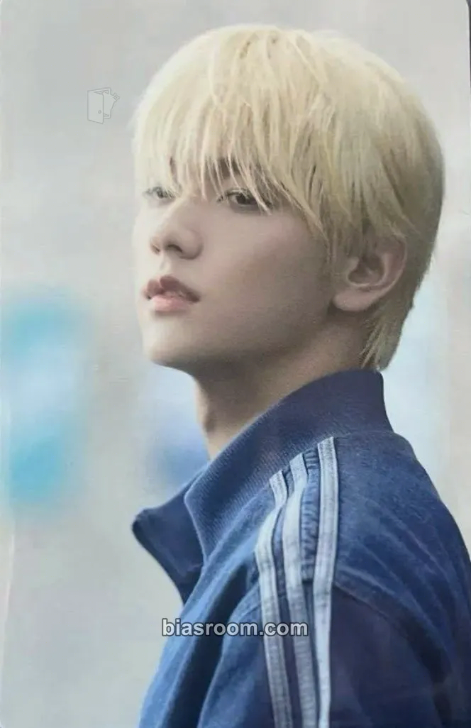 Soobin Starkissed Photocard - TOMORROW X TOGETHER - TOMORROW X TOGETHER K-pop photocard