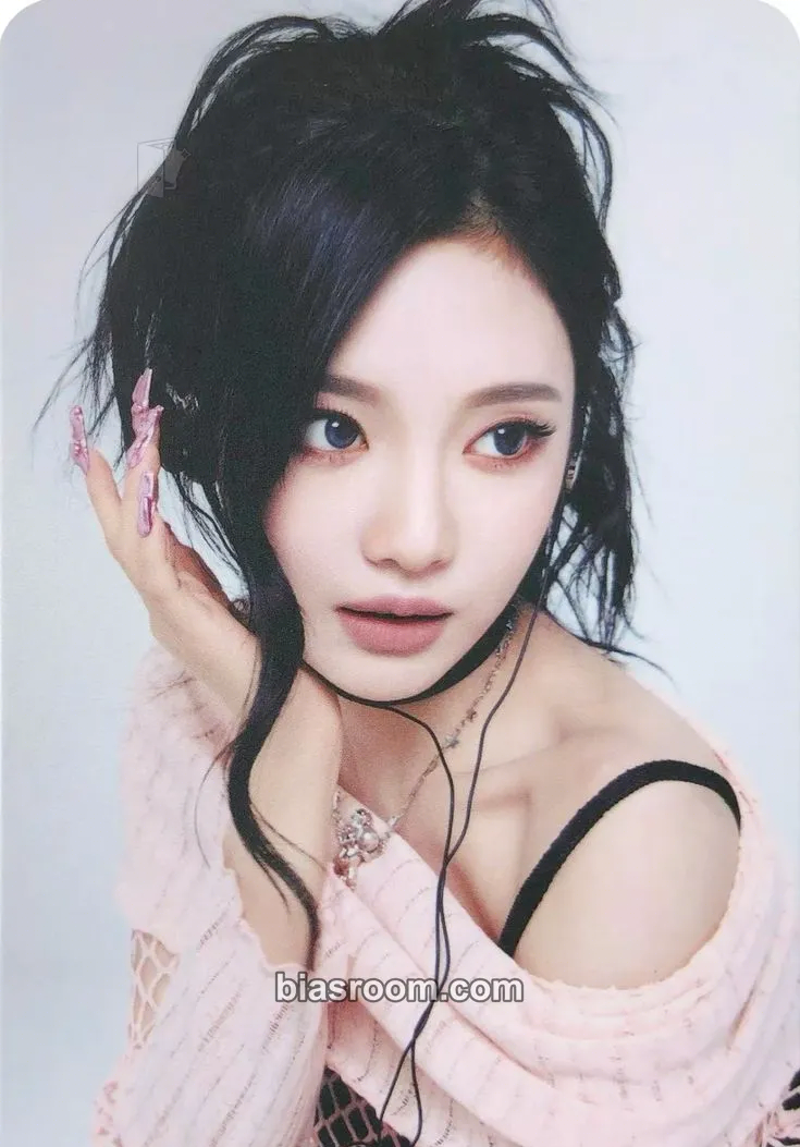 Ningning 2025 SMTOWN : THE CULTURE, THE FUTURE Photocard - aespa - aespa K-pop photocard