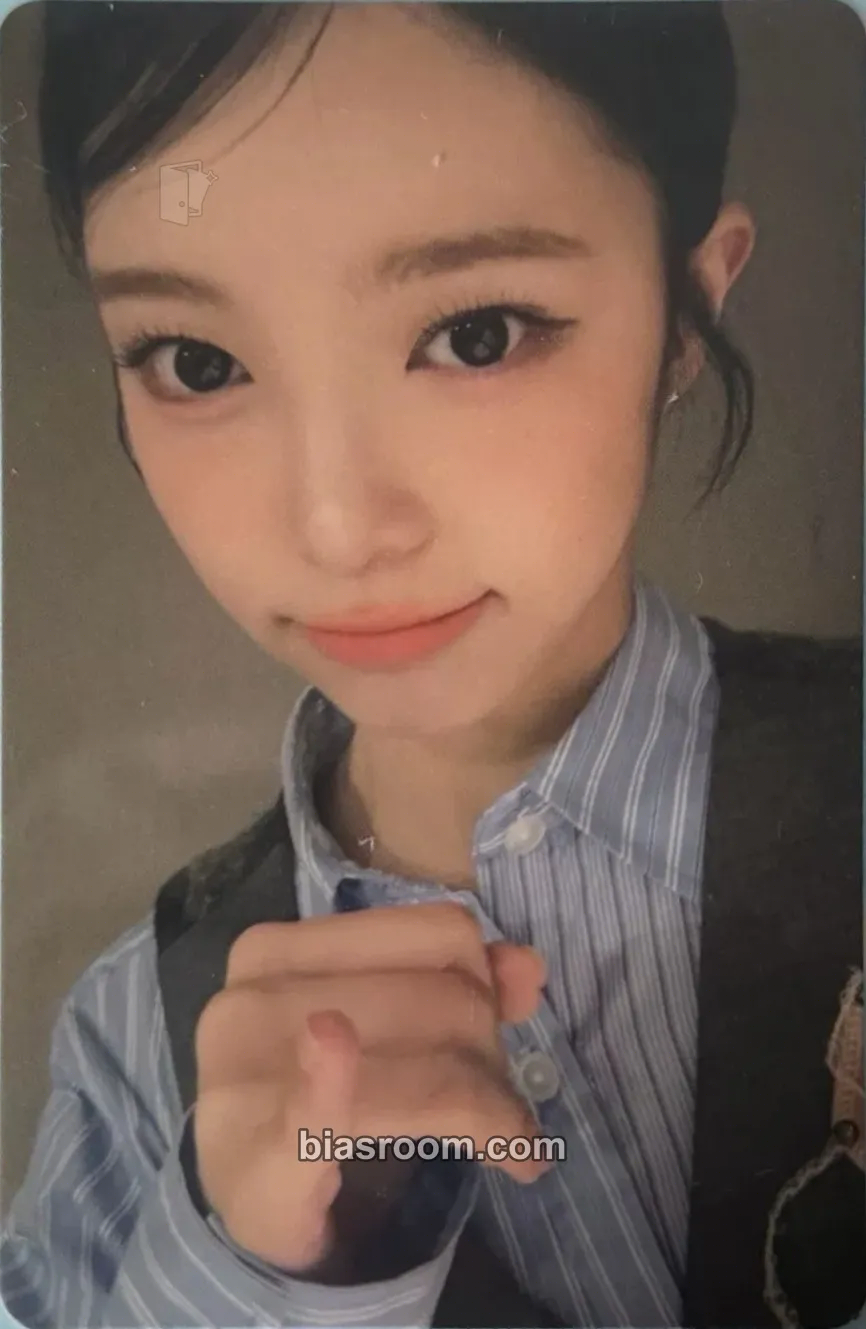 Ian Happy Birthday! (2025) Photocard - Hearts2Hearts - Hearts2Hearts K-pop photocard