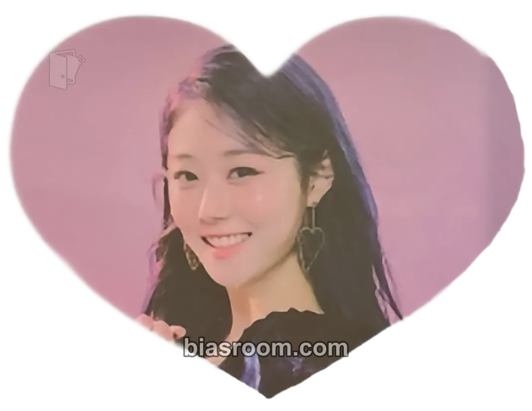Chaerin Cherry Wish Photocard - Cherry Bullet - Cherry Bullet K-pop photocard