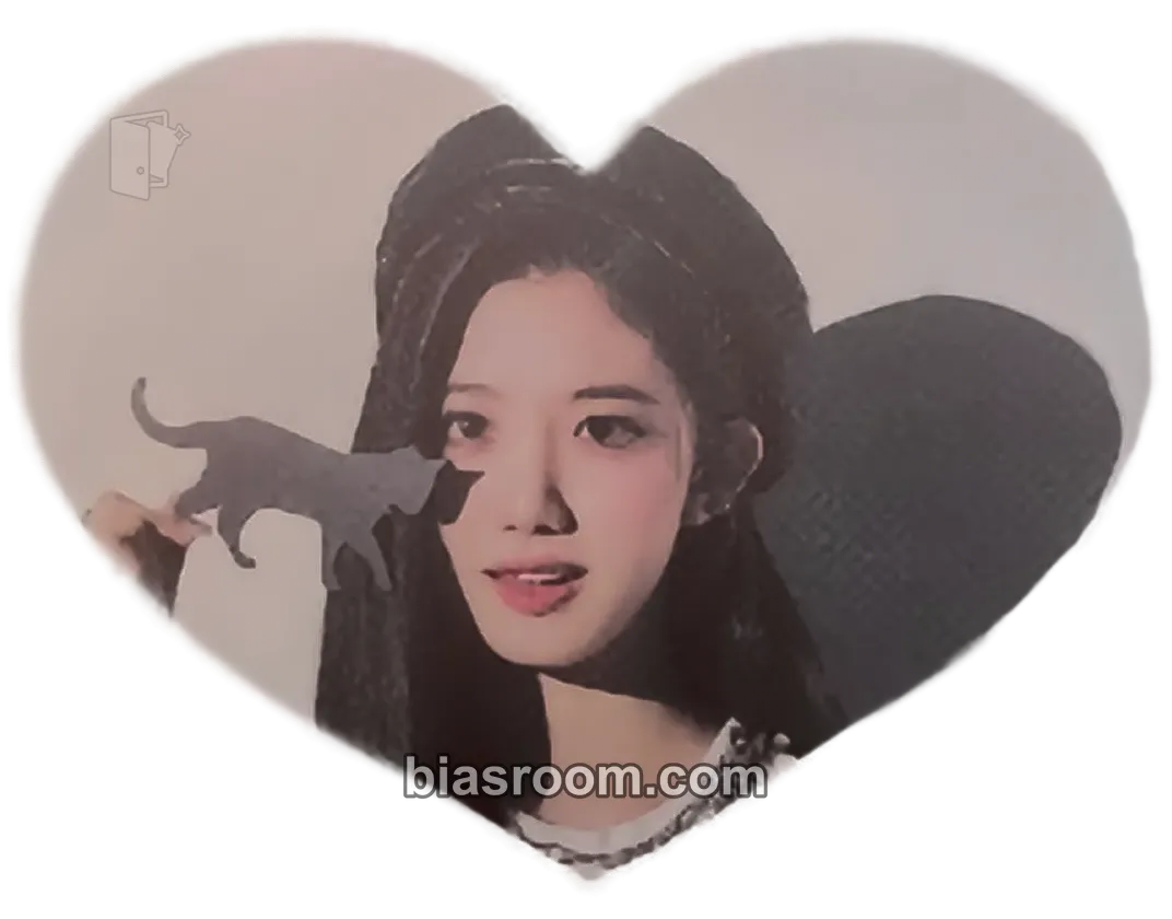 Yuju Cherry Wish Photocard - Cherry Bullet - Cherry Bullet K-pop photocard