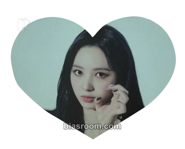 Cherry Bullet - Huh Jiwon - Cherry Wish Album love in photo card album photocard fascinate version