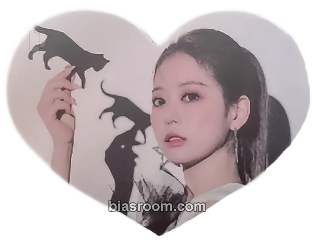 Bora Cherry Wish Photocard - Cherry Bullet - Cherry Bullet K-pop photocard