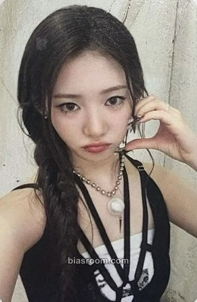 Rora BABYMONS7ER Photocard - BABYMONSTER - BABYMONSTER K-pop photocard