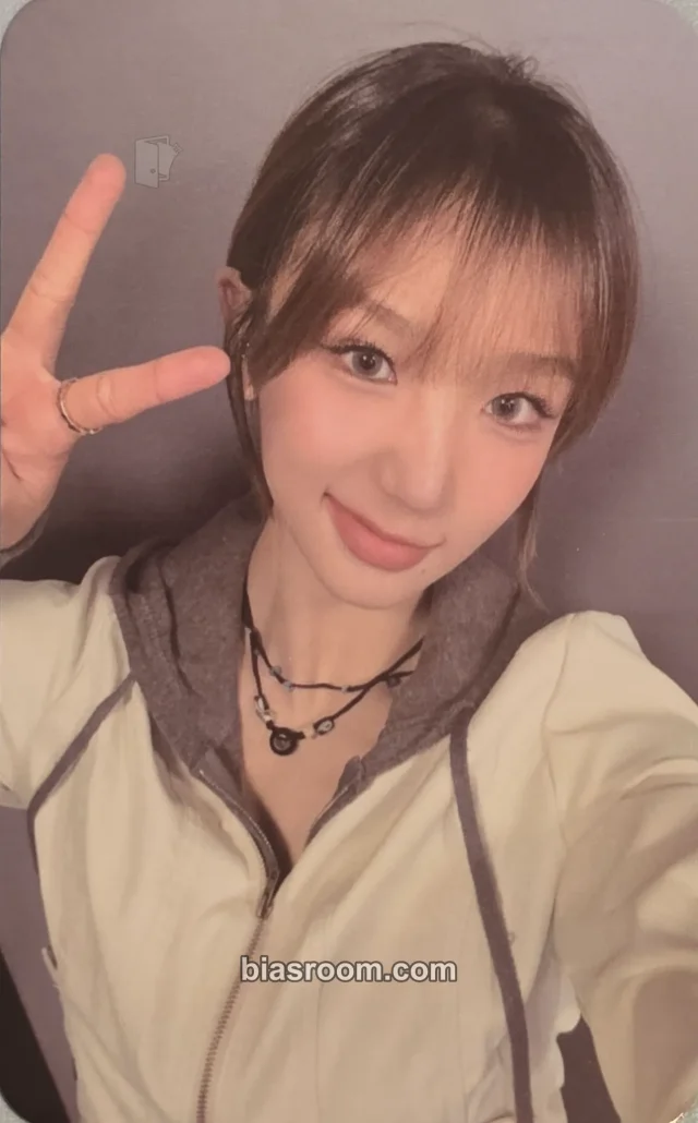 BADVILLAIN - Emma - K-Wonder Concert Event merch photocard photocard set