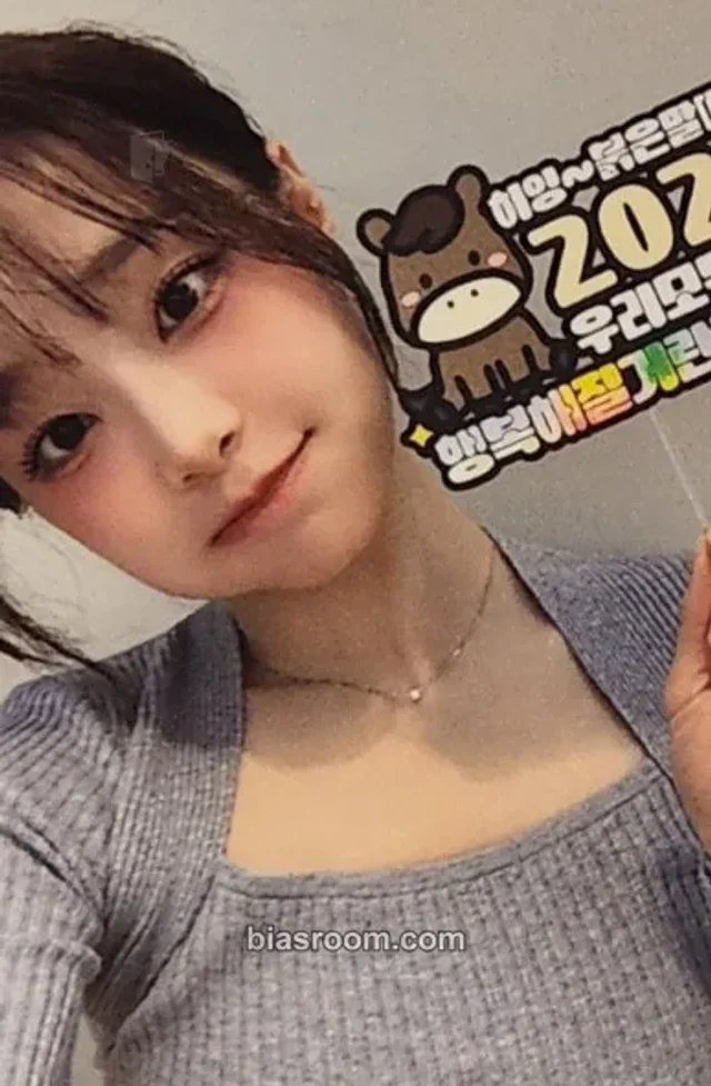 Chuu - Chuu - XO, My Cyberlove Album minirecord shop fansign event